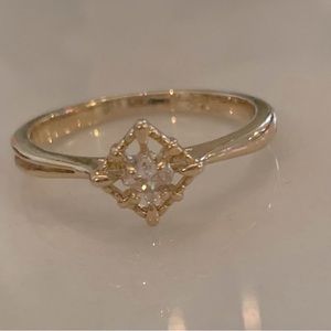 18k genuine white sapphire ring size 7